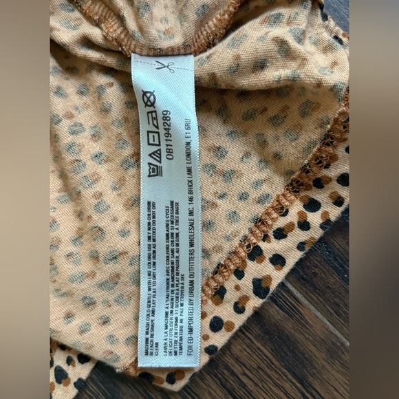 Anthropologie “Merci” spotted graphic tee - great condition! - Picture 7 of 7